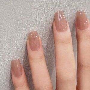 Beautiful press-on or glue-on nails